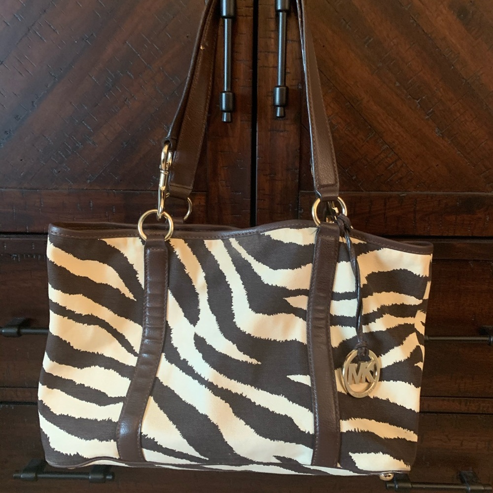 🦓Michael Kors zebra fabric handbag GUC🦓
